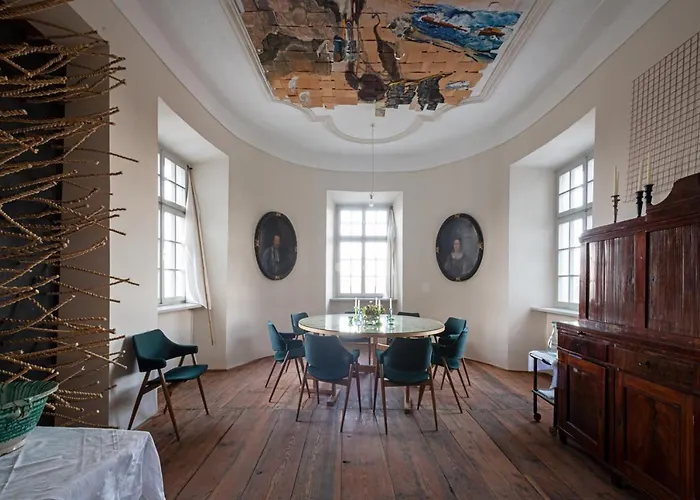 Schloss Aichberg B&B 3*