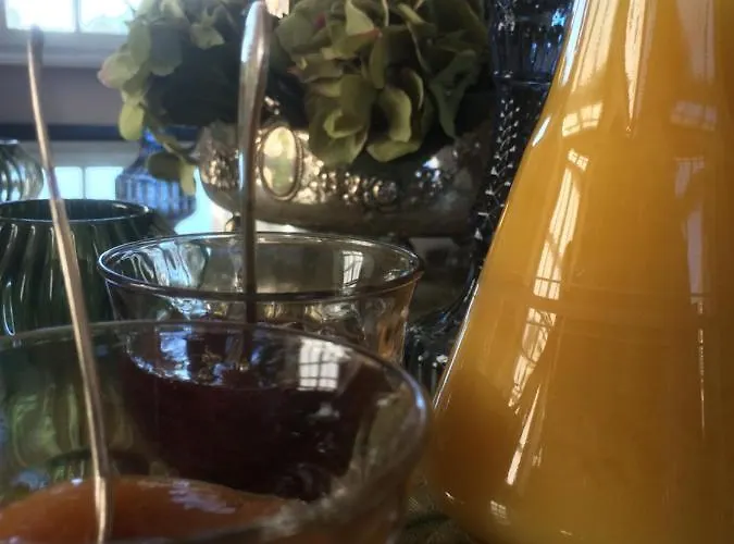 Schloss Aichberg Bed & Breakfast 3*